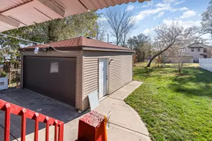 1311 Kane St, Aurora, IL 60505 - Photo 12