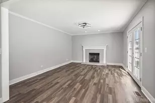 1704 Kenyon Dr, Naperville, IL 60565 - Photo 8