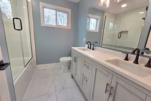 1704 Kenyon Dr, Naperville, IL 60565 - Photo 16