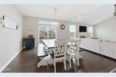 931 S Carly Circle, Yorkville, IL 60560 - Photo 12