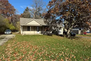 1123 Quassey Ave, Lake Bluff, IL 60044 - Photo 1