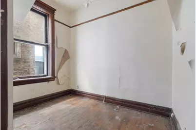 529 N Leamington Avenue, Chicago, IL 60644 - Photo 20