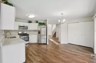 4506 W Forest Ave, Waukegan, IL 60085 - Photo 8