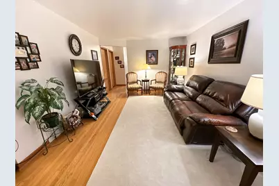 6152 W 64th Place, Chicago, IL 60638 - Photo 4