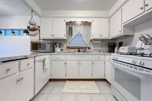 6152 W 64th Pl, Chicago, IL 60638 - Photo 10