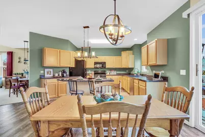 77 Bridlepath Drive, Lindenhurst, IL 60046 - Photo 12