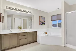 77 Bridlepath Dr, Lindenhurst, IL 60046 - Photo 32