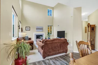 77 Bridlepath Drive, Lindenhurst, IL 60046 - Photo 20