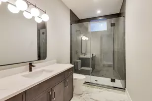 3929 N Francisco Ave, Chicago, IL 60618 - Photo 40