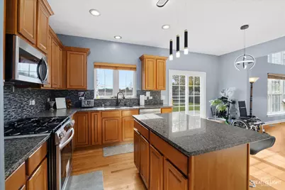 945 Wyndham Drive, South Elgin, IL 60177 - Photo 10
