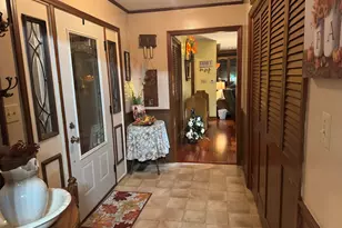 21 Colonial Dr, Clifton, IL 61727 - Photo 10