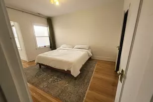 6724 S Paxton Ave, Chicago, IL 60649 - Photo 18