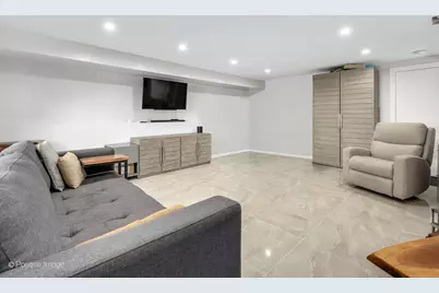 325 W Park Avenue, Wheaton, IL 60189 - Photo 22