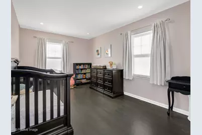 325 W Park Avenue, Wheaton, IL 60189 - Photo 18