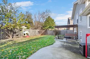 325 W Park Ave, Wheaton, IL 60189 - Photo 28