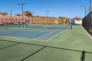 8 Oak Creek Dr, Buffalo Grove, IL 60089 - Photo 20