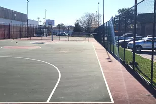 8 Oak Creek Dr, Buffalo Grove, IL 60089 - Photo 18