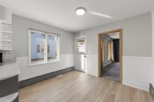 175 S Harrison Ave, Aurora, IL 60506 - Photo 8