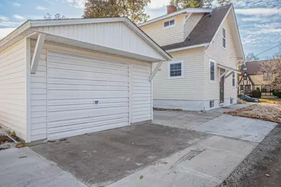 504 S Kreitzer Avenue, Bloomington, IL 61701 - Photo 24