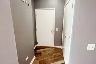 1075 W Roosevelt Rd, Chicago, IL 60608 - Photo 2