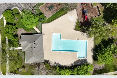 195 Island Court #195, Schaumburg, IL 60193 - Photo 32