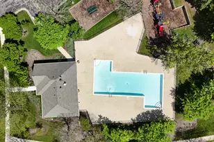 195 Island Ct, Schaumburg, IL 60193 - Photo 32