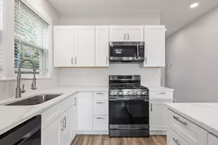 6049 W School St, Chicago, IL 60634 - Photo 16