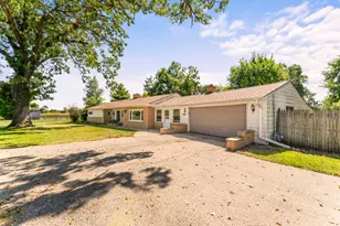 4501 E Kuhn Rd, Richmond, IL 60071 - Photo 2