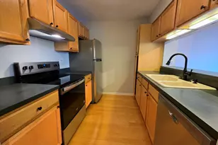 511 Aurora Ave, Naperville, IL 60540 - Photo 8