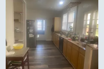 8212 S Crandon Avenue, Chicago, IL 60617 - Photo 10