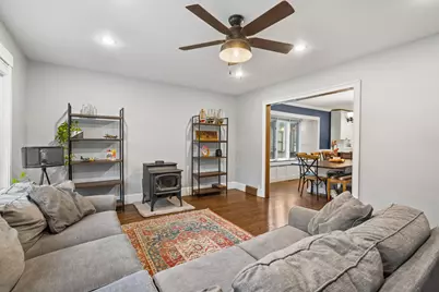 6226 N Niagara Avenue, Chicago, IL 60631 - Photo 2