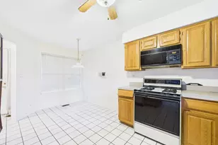 11448 Prescott Ln, Westchester, IL 60154 - Photo 8