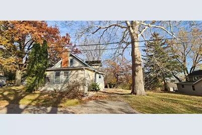 432 Northwest Street, Utica, IL 61373 - Photo 1