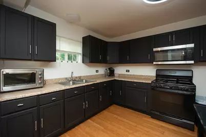 140 Thackeray Drive, Bolingbrook, IL 60440 - Photo 4