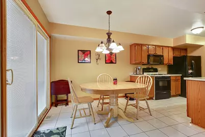 9301 Waterford Lane, Orland Park, IL 60462 - Photo 4