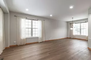 276 Pembrook Ln, Mundelein, IL 60060 - Photo 4