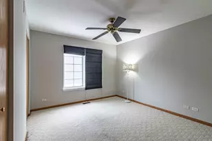 276 Pembrook Ln, Mundelein, IL 60060 - Photo 22