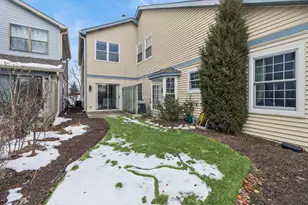 8313 High Point Cir, Darien, IL 60561 - Photo 20