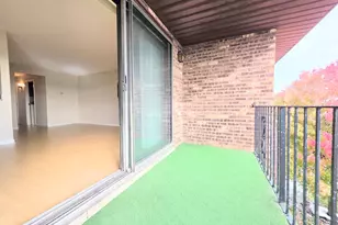 4818 W 122nd St, Alsip, IL 60803 - Photo 8