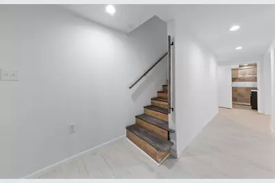 747 S Kenneth Avenue, Chicago, IL 60624 - Photo 24