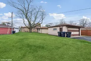 16645 Cottage Grove Ave, South Holland, IL 60473 - Photo 18