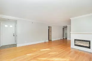 230 Bayshore Dr, Lake Bluff, IL 60044 - Photo 4