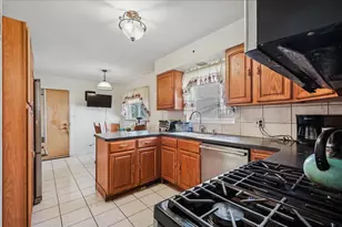 8940 Lamon Ave, Skokie, IL 60077 - Photo 6