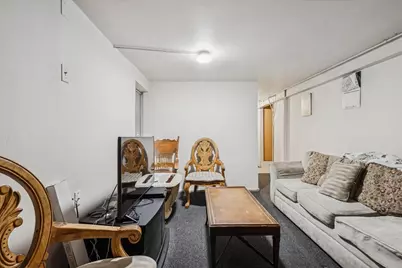 8940 Lamon Avenue, Skokie, IL 60077 - Photo 22