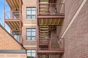 4014 S Ellis Ave, Chicago, IL 60653 - Photo 18