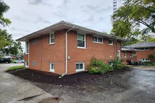 1751 Greene Ct, Aurora, IL 60506 - Photo 2