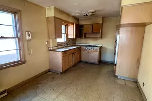 5030 W Roscoe St, Chicago, IL 60641 - Photo 6