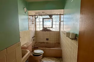 5030 W Roscoe St, Chicago, IL 60641 - Photo 10