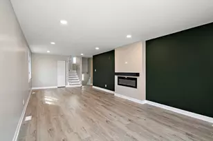 759 McArthur Ct, Dolton, IL 60419 - Photo 2