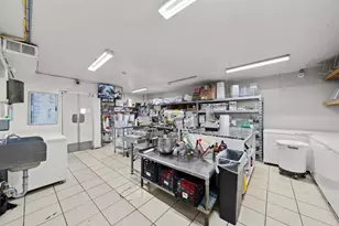 3739 W Fullerton Ave, Chicago, IL 60647 - Photo 14